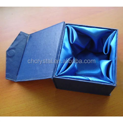 gift box packing .jpg