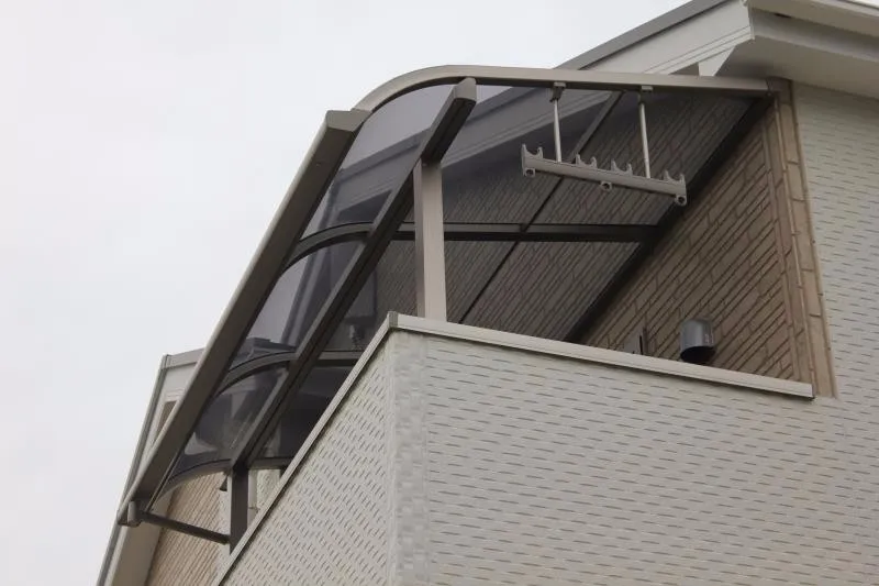 Metal Balcony Cover Sun Shield Made By Aluminum Frame And Polycarbonate Panel Buy Balcony