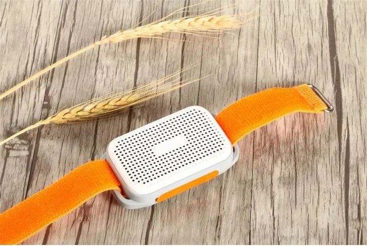 New portable arm speakers outdoor mini wireless smart speaker IPX4 waterproof speakers with FM radio self-timer music player U6 - ANKUX.COM