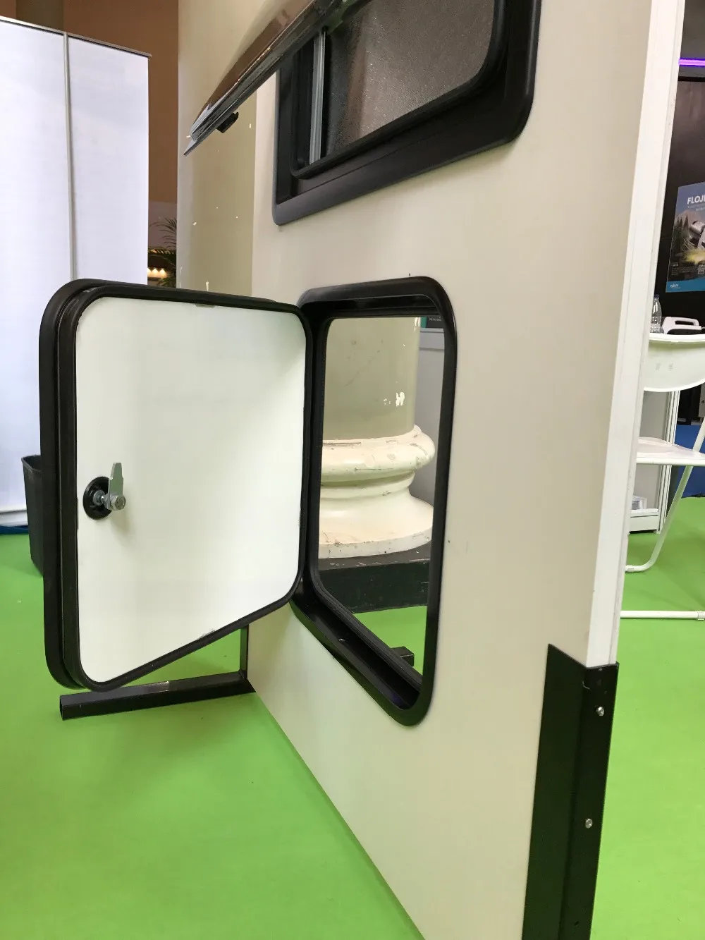 Mg15ld 400*600 Mm Luggage Aluminum Alloy Frame Cargo Trailer Door Buy