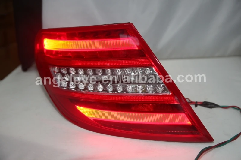 LED Tail Lamp For Mercedes-Benz C-Class W204 C180 C200 c260 C300 C63 2012-2013 year Red White Color CN