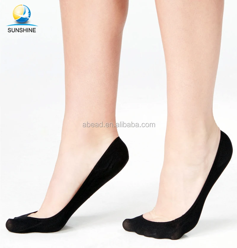 Ladies Pair of Invisible Lace Footsie Footlets Shoe Liners in Black