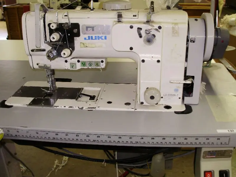 Double-needle sewing machine