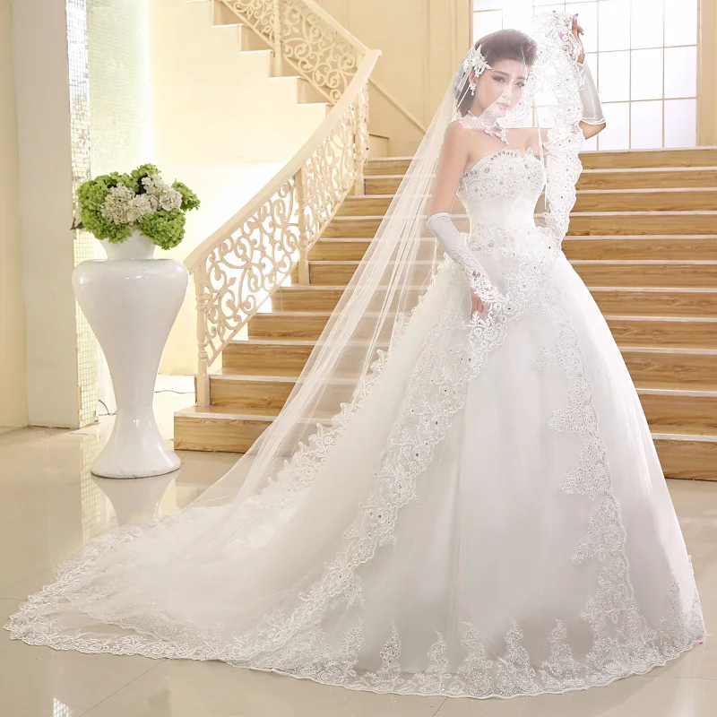 long tail wedding dress