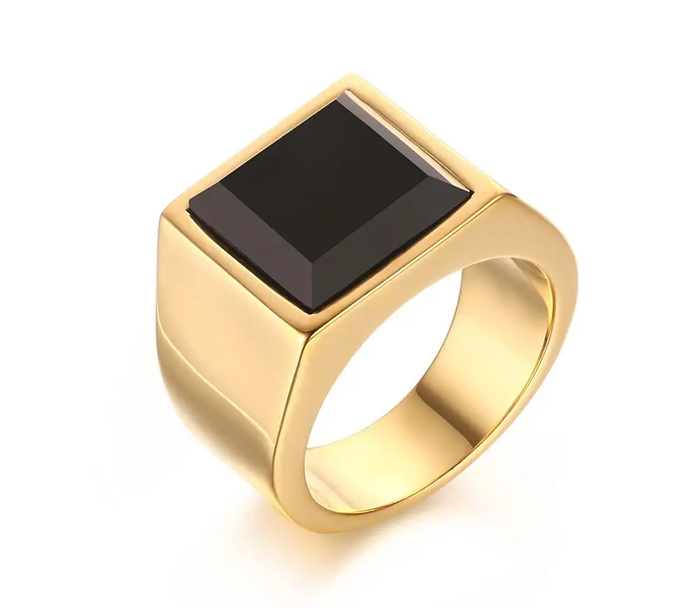 Мужское обручальное золотое кольцо с черным агатом