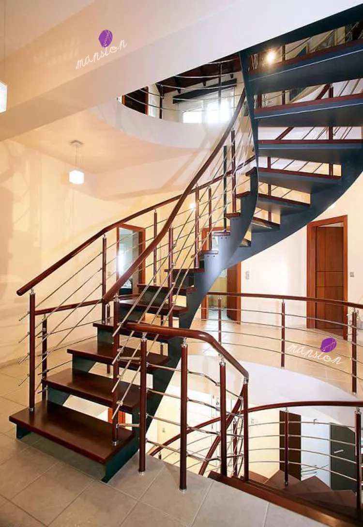 Лестницы металлические на второй этаж фото