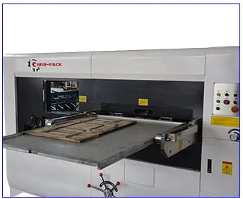 Semi-auto Flat Bed Creasing And Die Cutting Machine