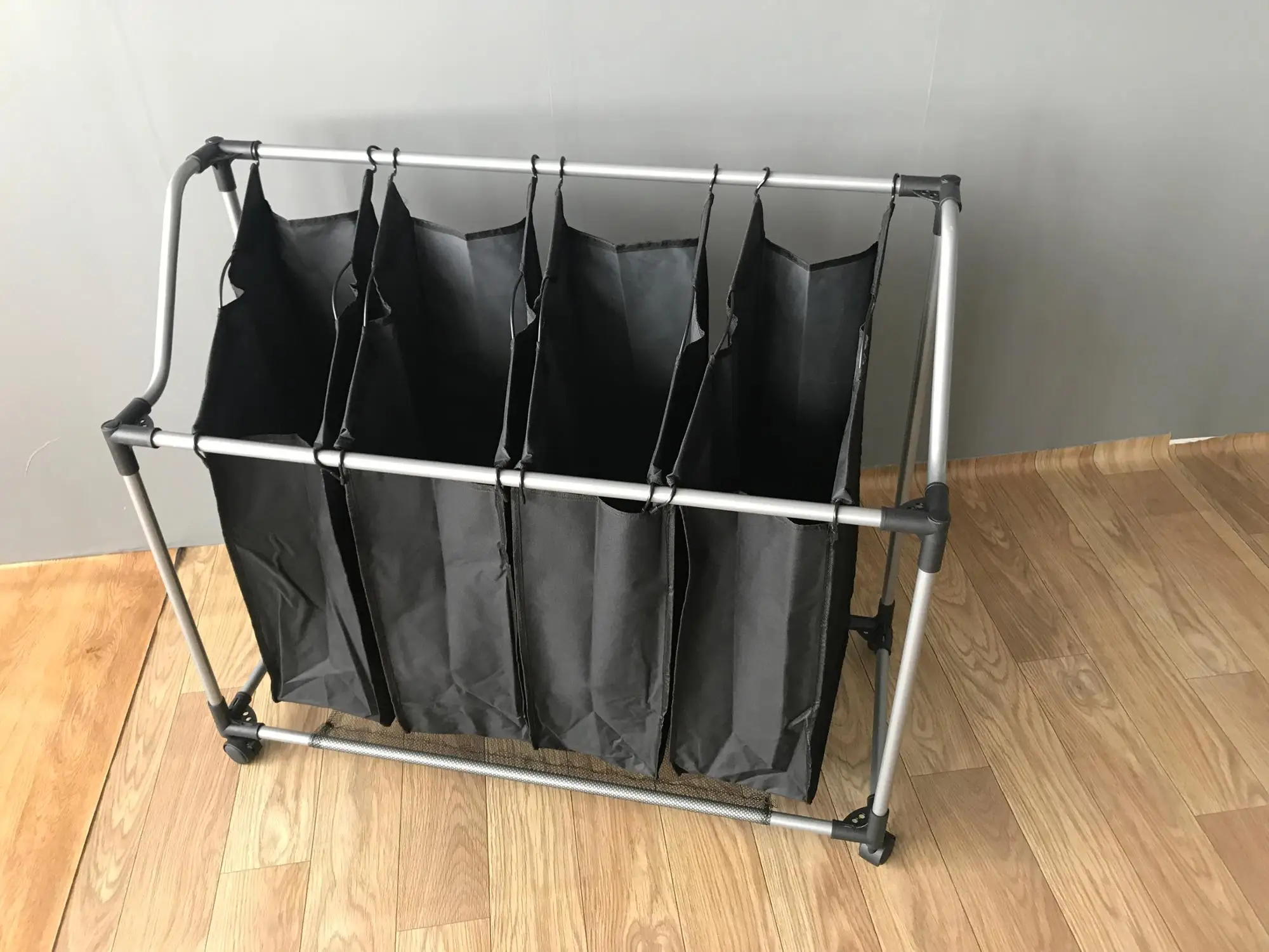 600d Oxford 4 Compartments Laundry Basket With Wheels