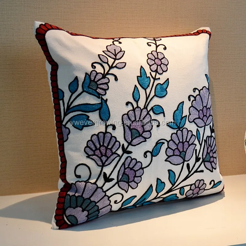 China Pillow Manufacturer Embroidery Flower Pattern Square Pillow Cover Zipper Pillow Cover