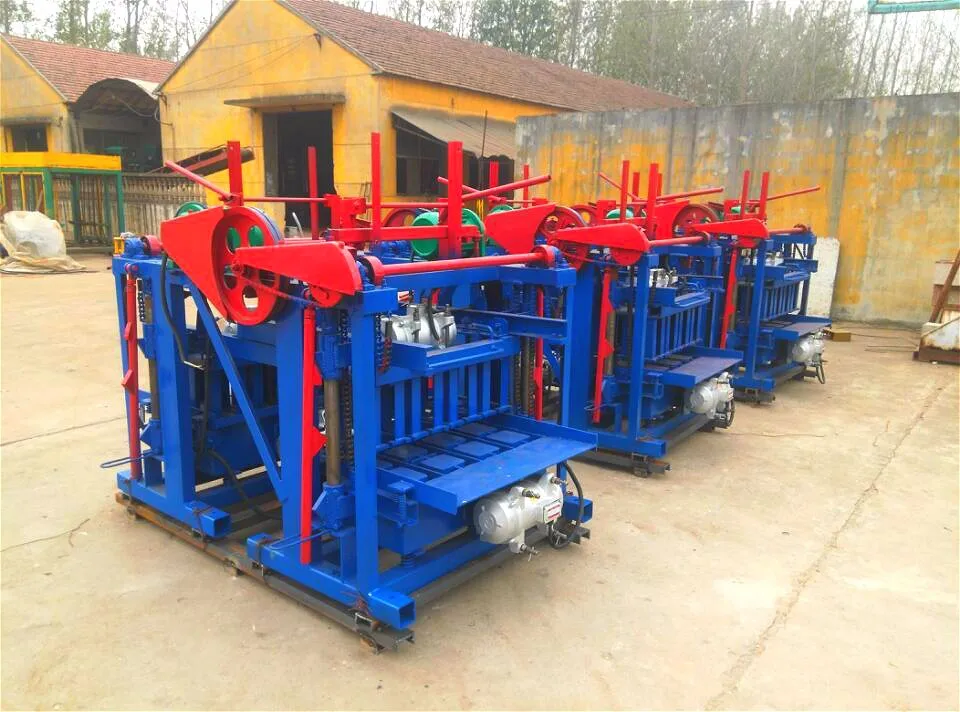 Manual Block Brick Making Machine / Machine Hollow Block Mold Qt445