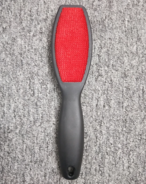 Velvet Clothes Lint Brush With Handle 