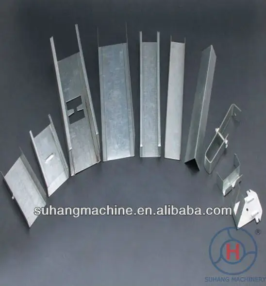 Китай производит на заводе в Уси профилегибочную машину для производства стальных листов U-образного профиля