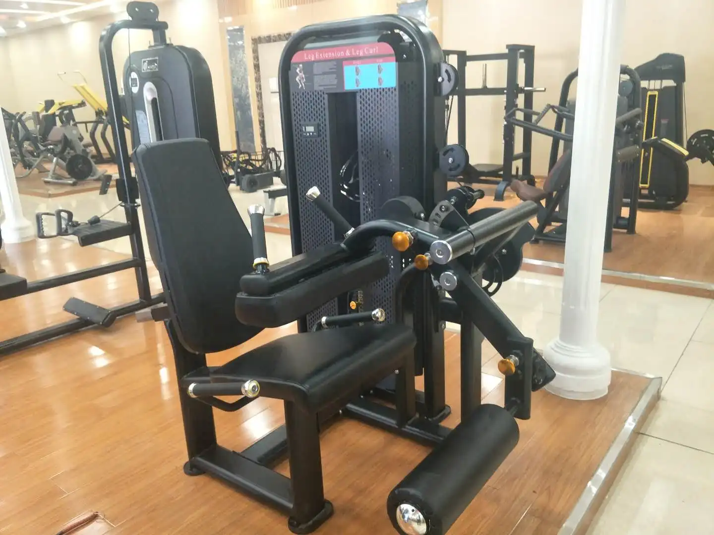 leg curl leg extension (6).jpg