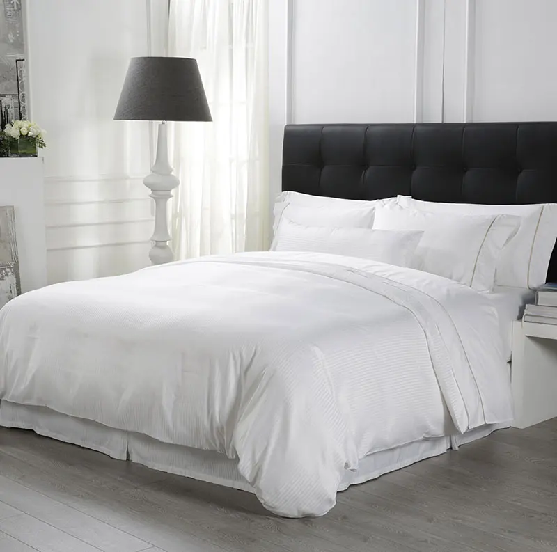 Latest Designs White King Size Wholesale Cotton Quilt Bedding Set