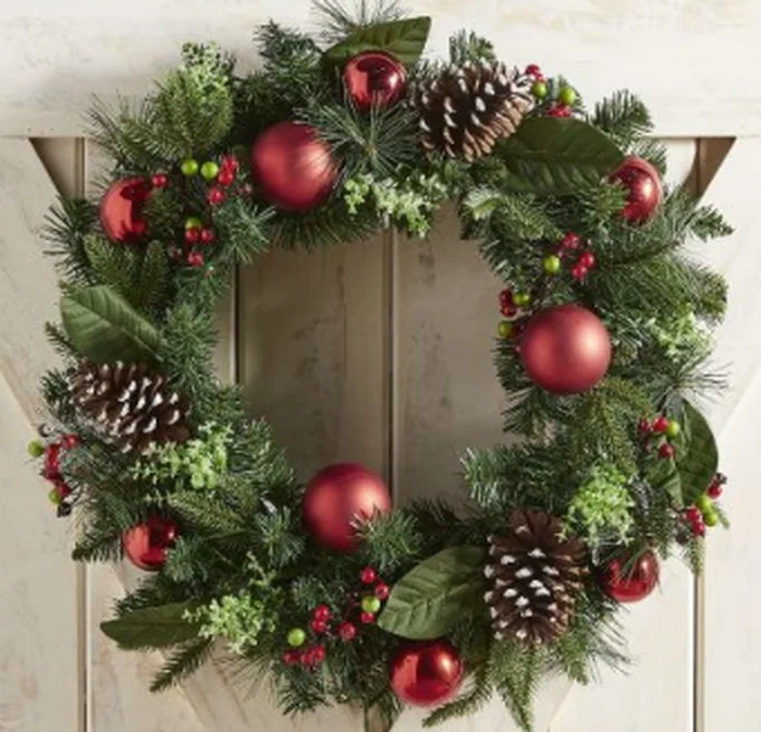 with white glitter  nature pine cone with white glitter with white metal bell 45cm out Dia pine wreath