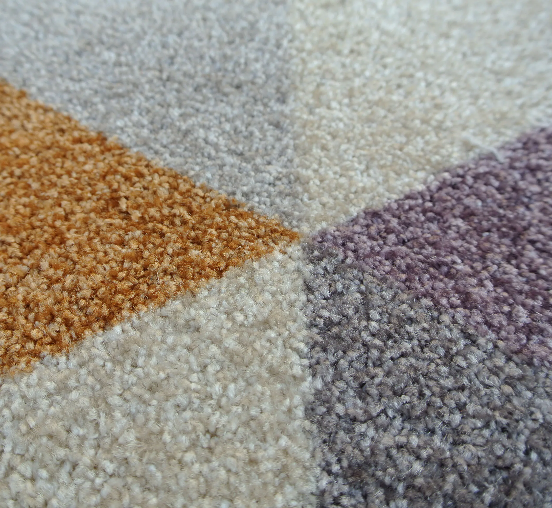 buy 高品质涤纶地毯,尼龙地毯废料,便宜的价格环绒地毯 product on