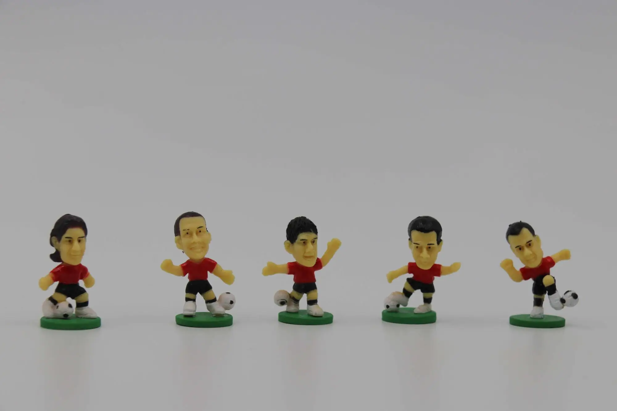 High Quality Vinyl Figurine Football Soccer Player Surprise Egg Toy ...