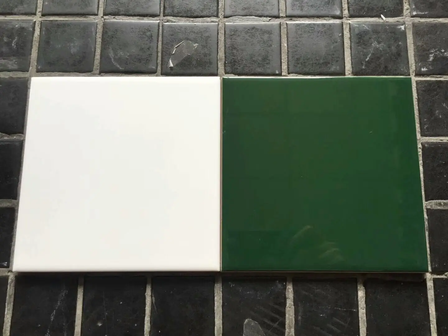 Dark Green Color Flat Glossy Interior Wall Tile Rustic Tiles Ceramic