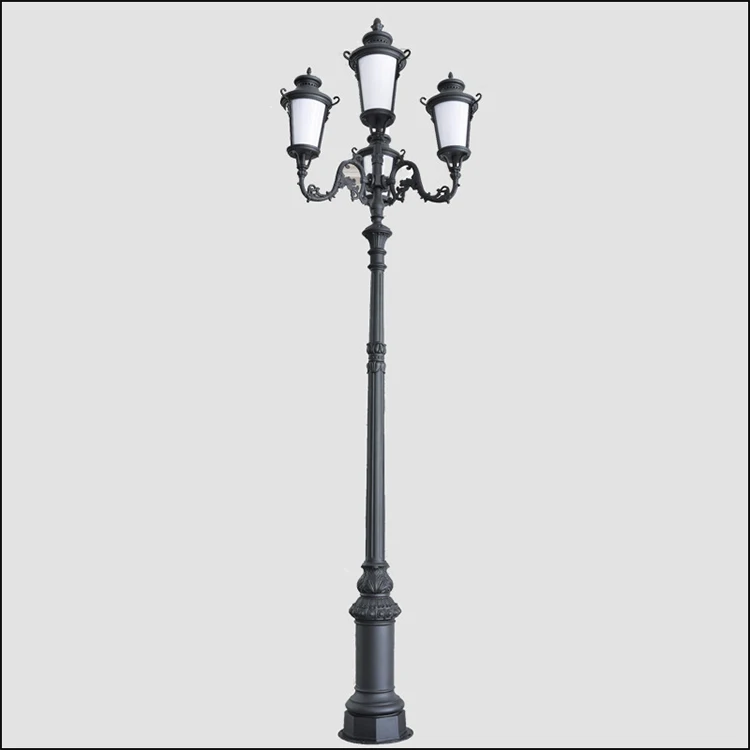 Customized Outdoor classic European Style Waterproof LED Garden Light Antique Street Light and Poles aluminum garden lamp post