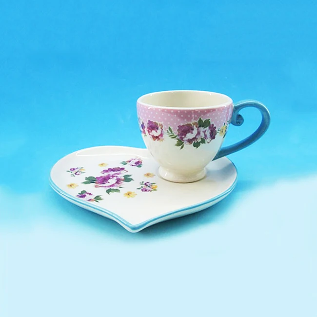 Modern Europe New Decal Design Heart Shape ceramic teacup and saucer Teapot Set Rose Flower Decoration tea Time Sets for Home