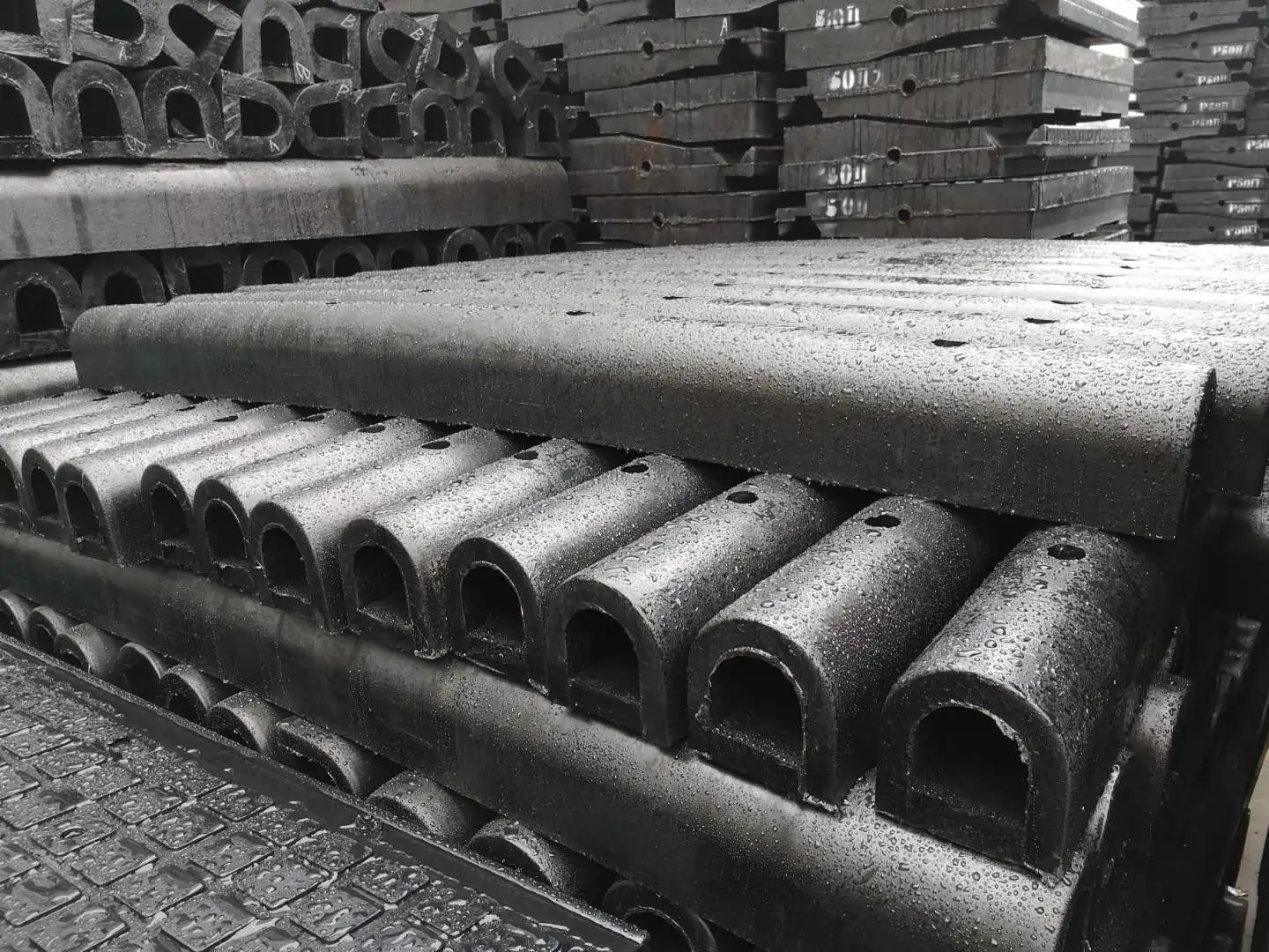 Boat Ship D Type Marine Rubber Fender For Wharf And Dock Bumper Seal