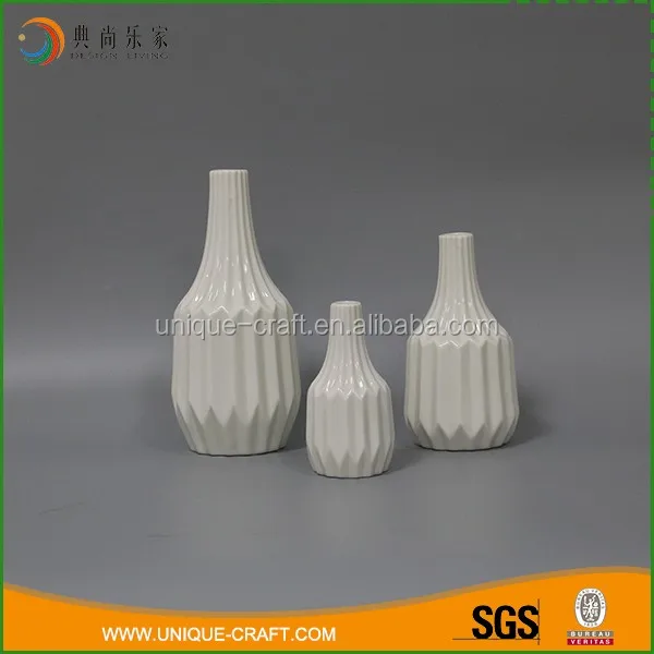 Unique design low price table ornament white ceramic decorative flower vase