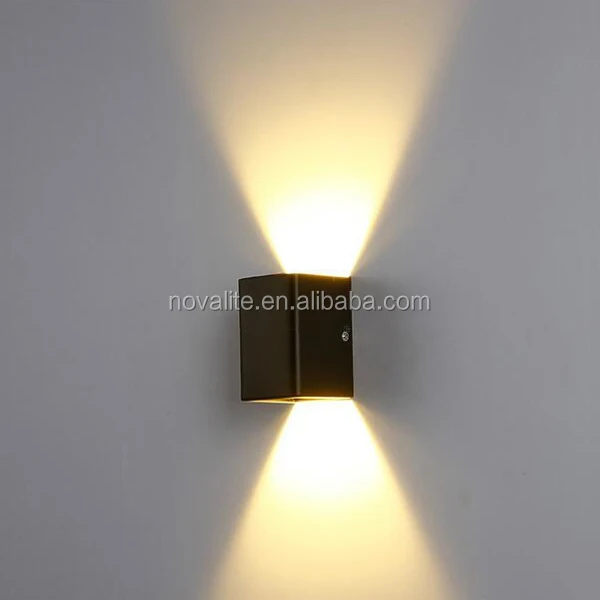 Curved wall light