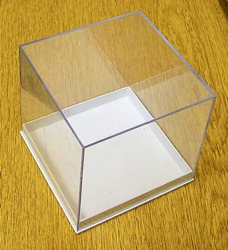 clear plastic display boxes with lids