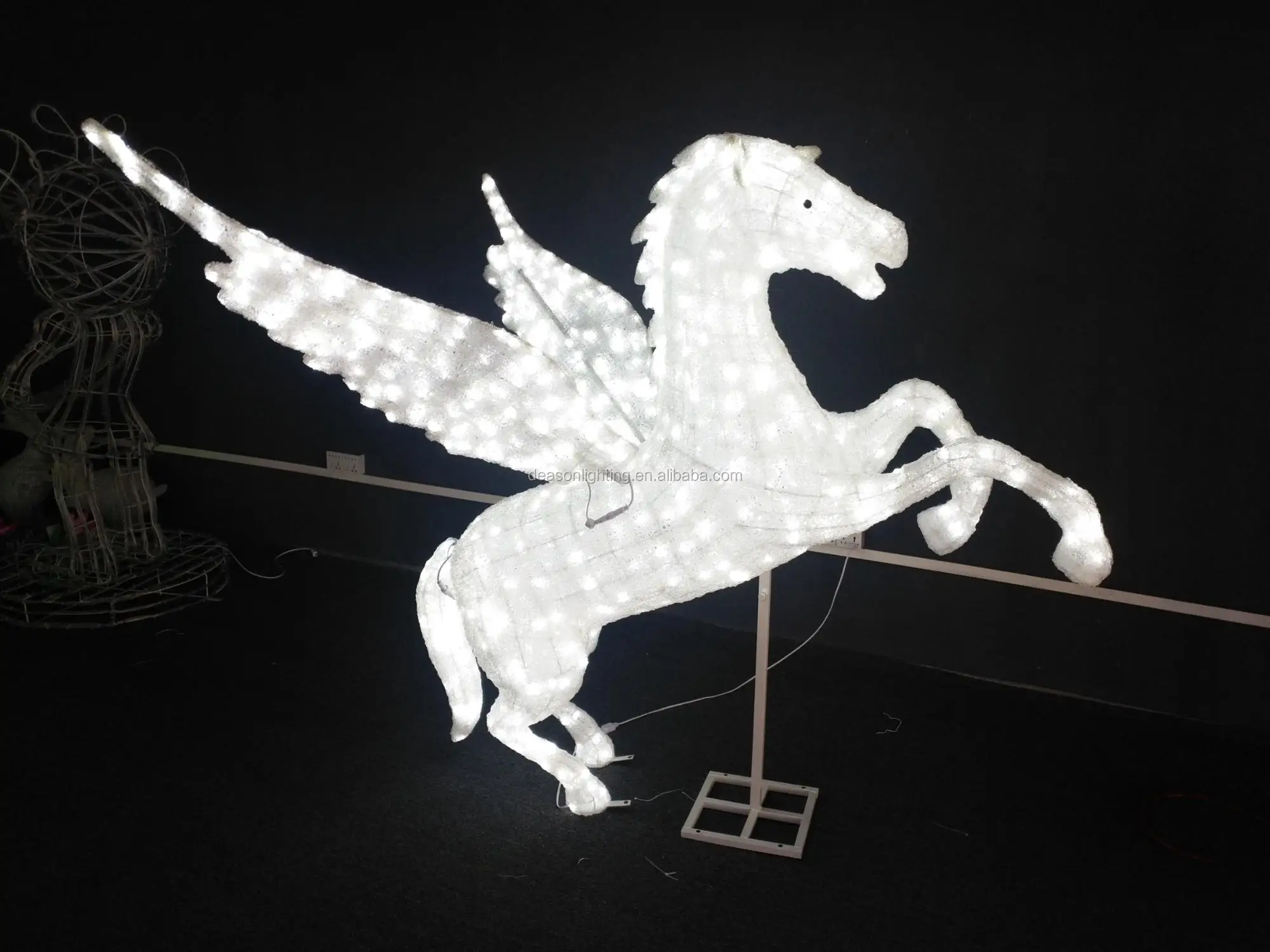 Outdoor Led 3d Flying Horse Sculpture Light - Buy Outdoor Lighted Horse ...