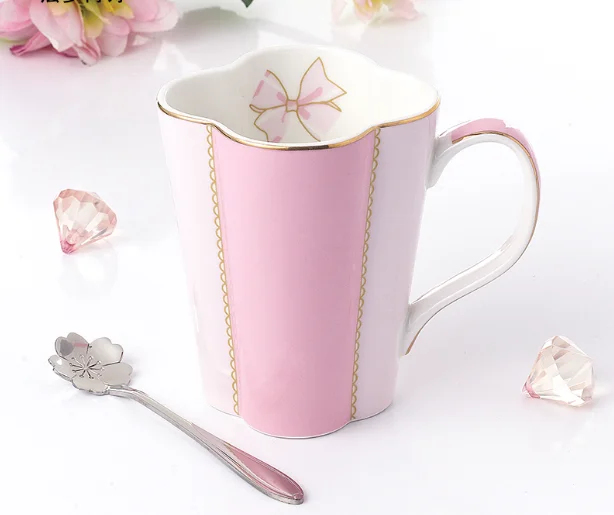 Fashion Unique Tea Cup Set Wholesale Sweet Ceramic Tea Cup mugs with spoon supplier