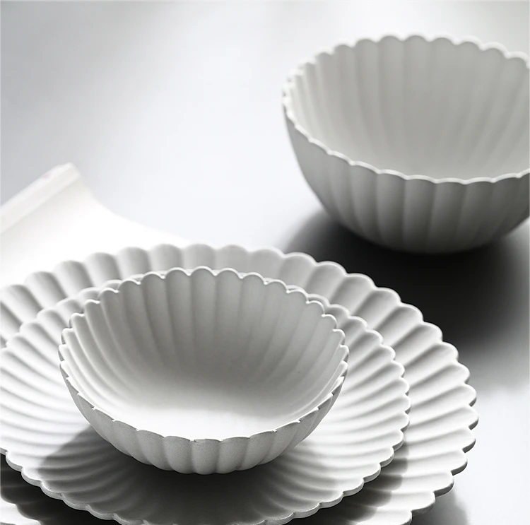 European style dinnerware ceramic black rectangle dinner plate with gold rim for restaurarnt