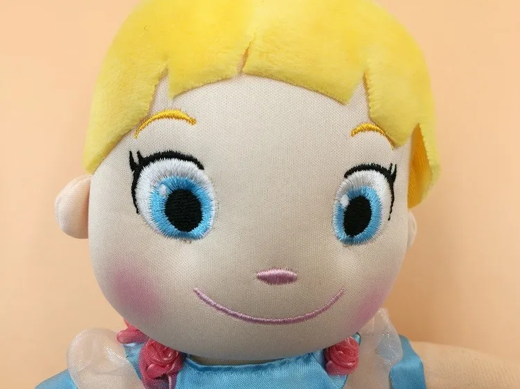 oem/odm热销lol大眼儿公主可爱娃娃为孩子