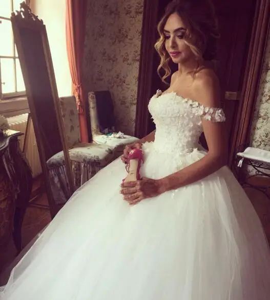 wedding dresses for big busted brides