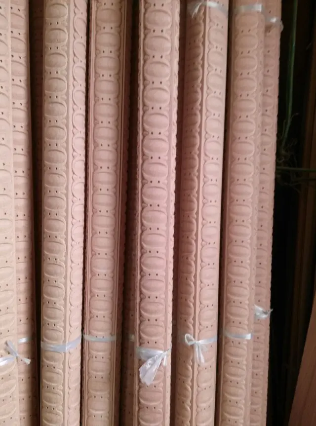 hand carving wooden frame mouldings