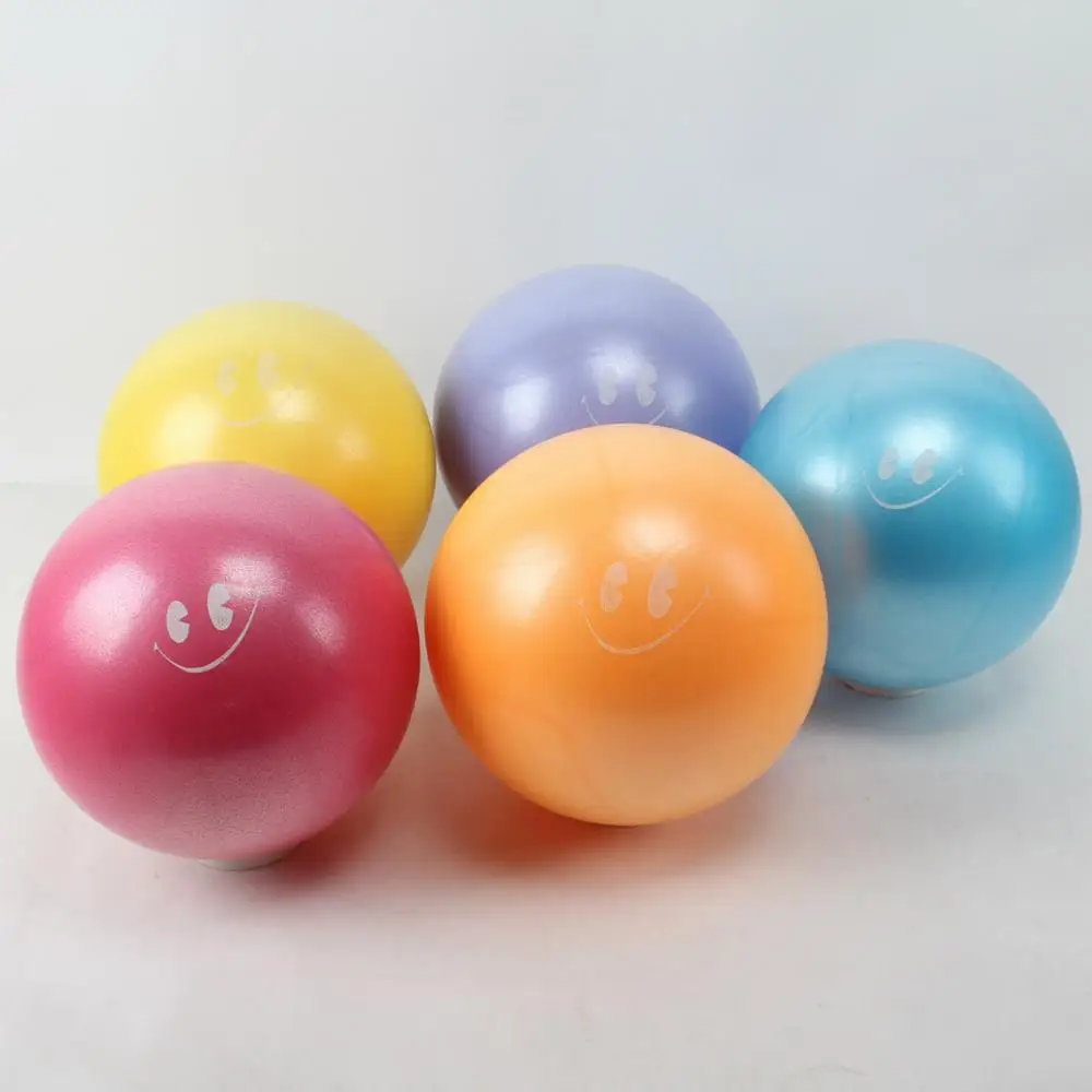 2019 新款迷你瑜伽球 22厘米 green pvc malt ball 体操球标志定制