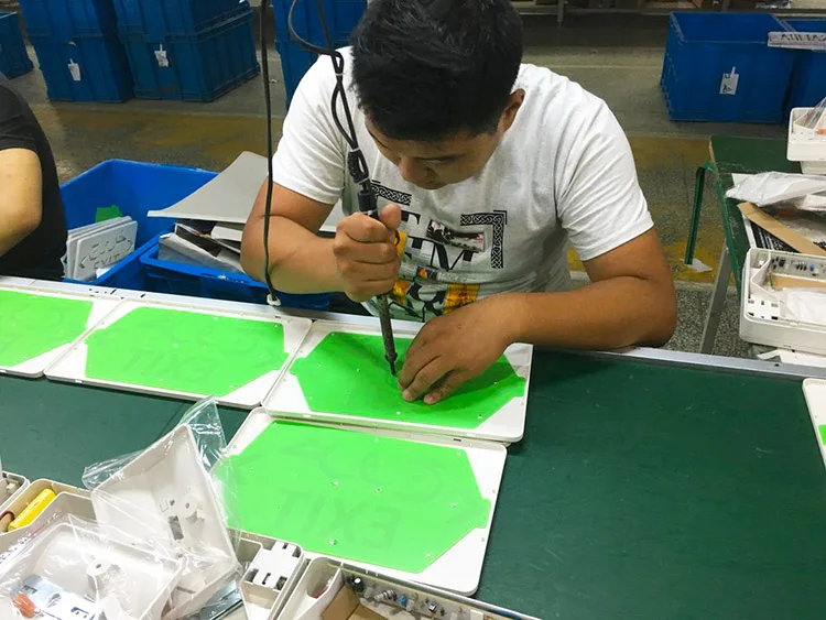 emergency exit light (13)