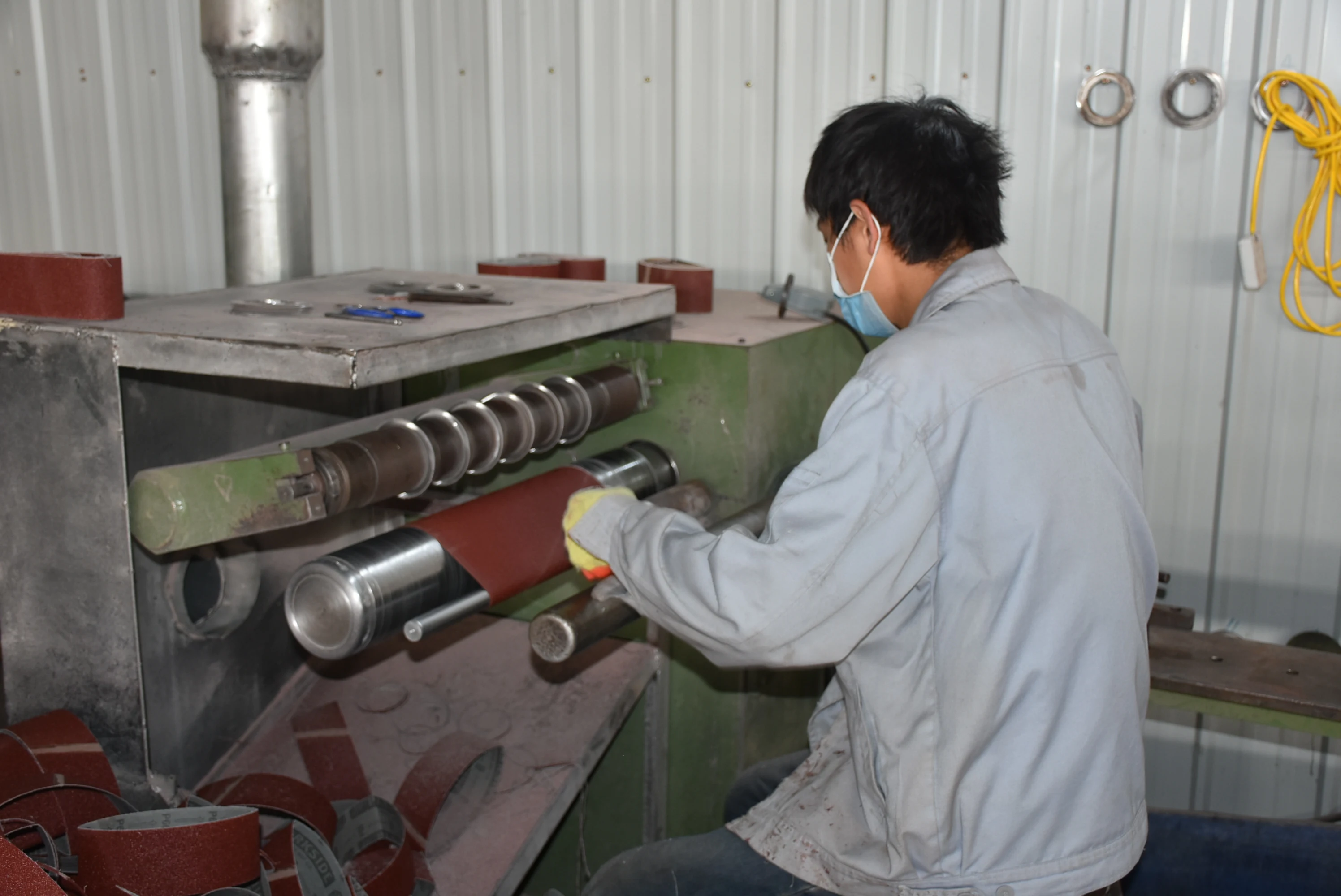 sanding belt converting machine