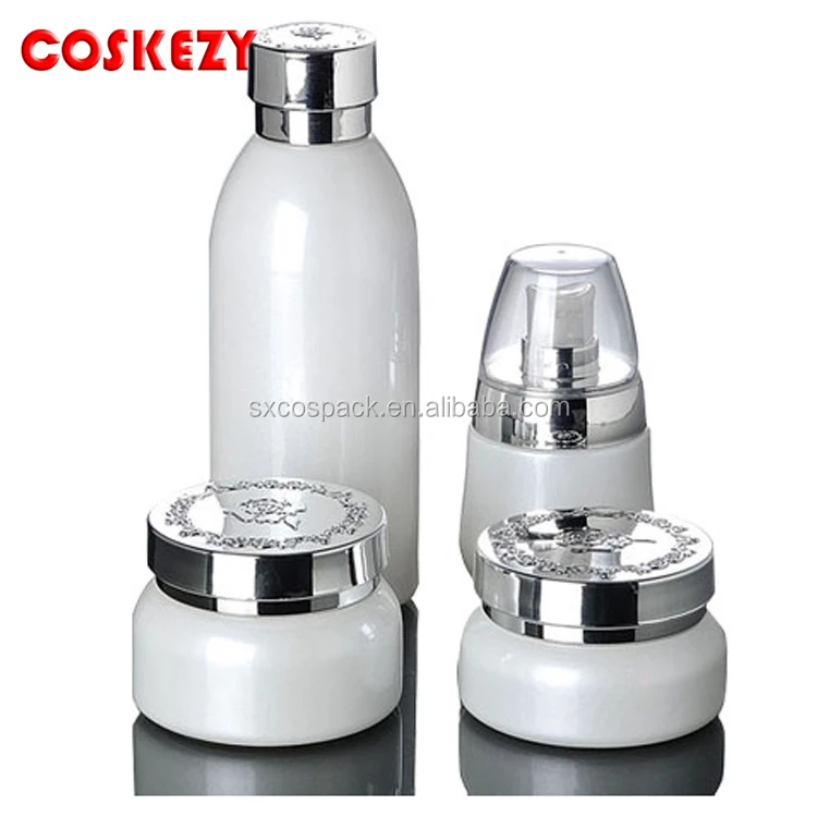 Wholesale 30g 50g Frosted Green Glass Cream Packaging Jar With Gold Lid