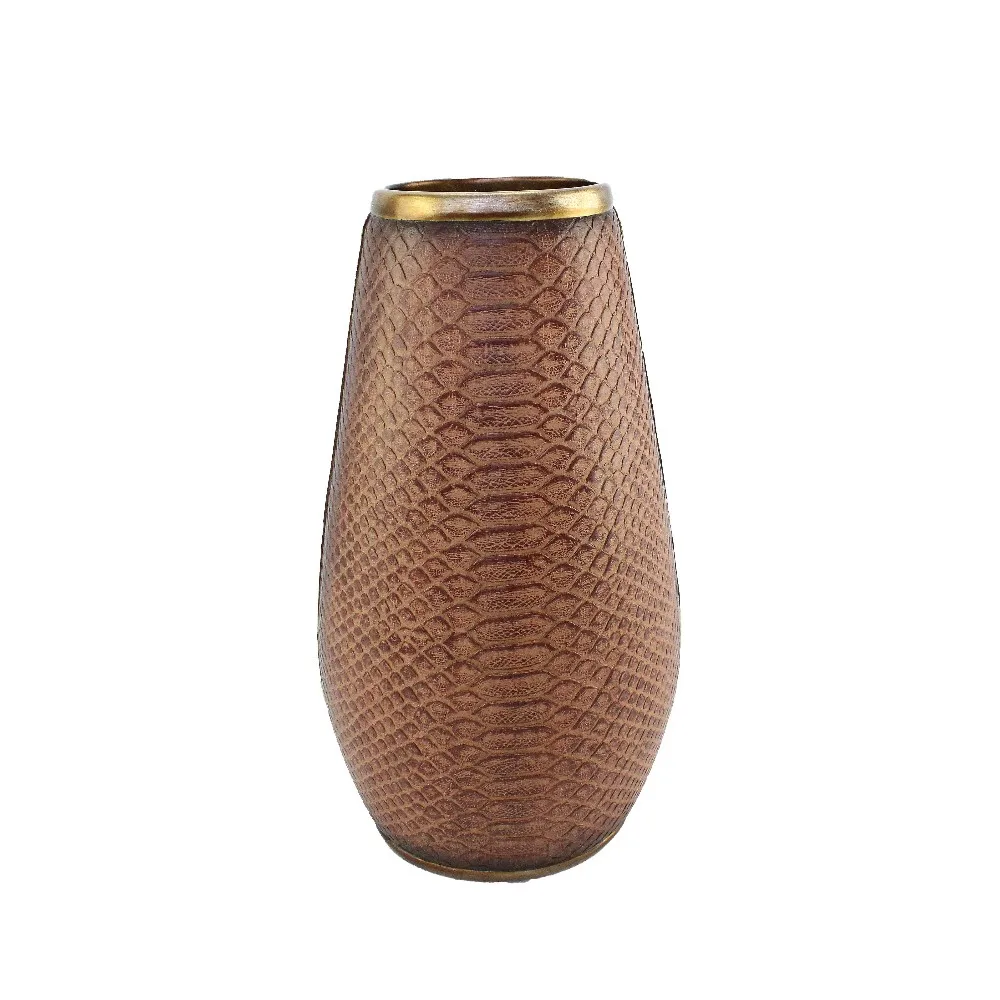 Wholesales Creative Resin Imitation Crocodile Alligator Leather Vase for Home Decor supplier