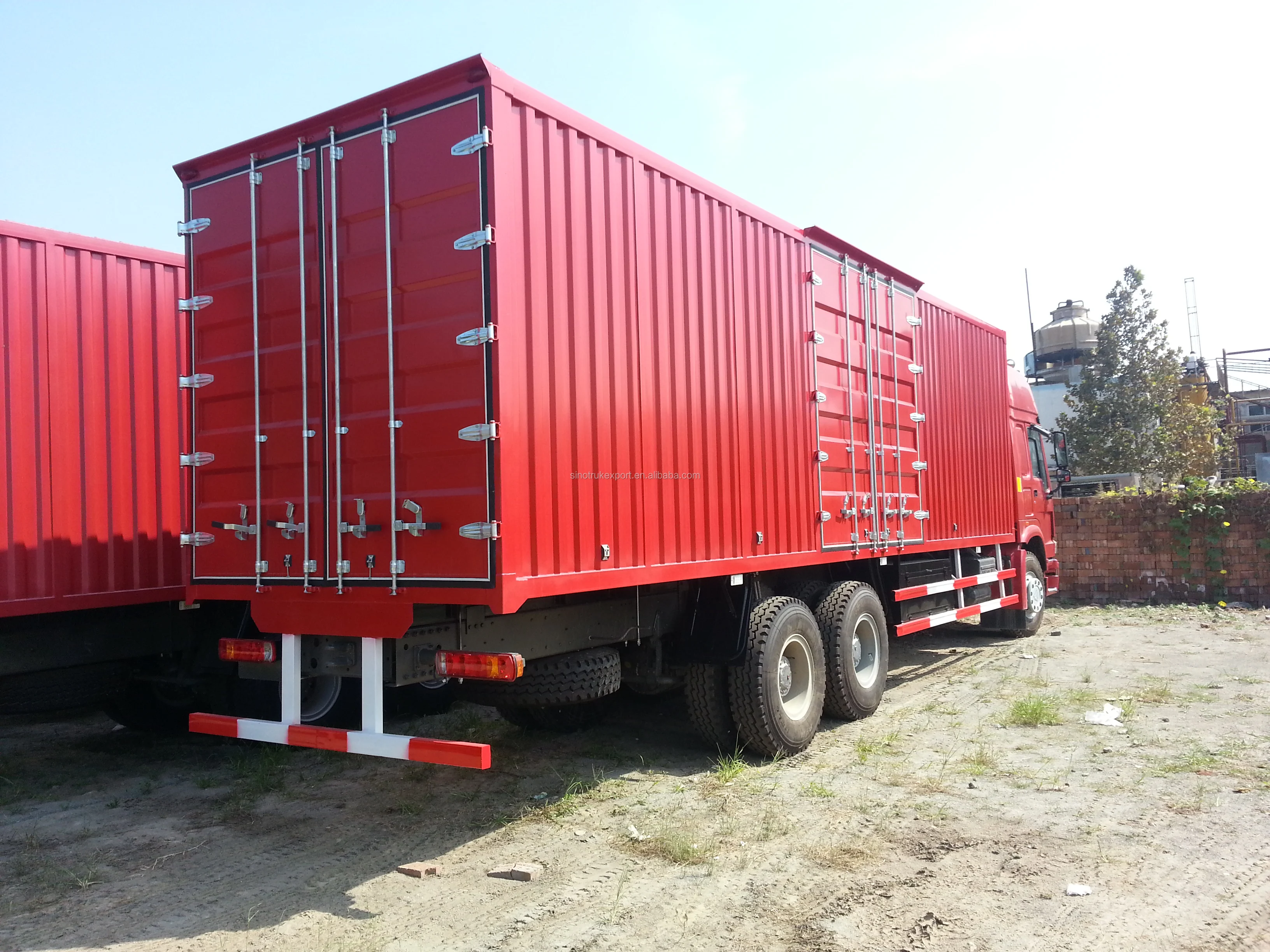 的价格 sinotruk howo van cargo delivery truck - buy 货车货运卡车