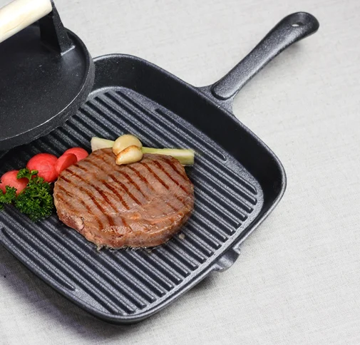 铸铁烧烤圆牛排汉堡新闻