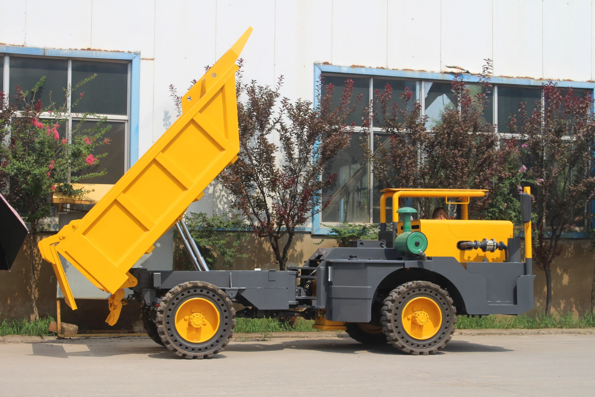 8ton Underground Mini Dump Truck For Mining And Tunnel Construction