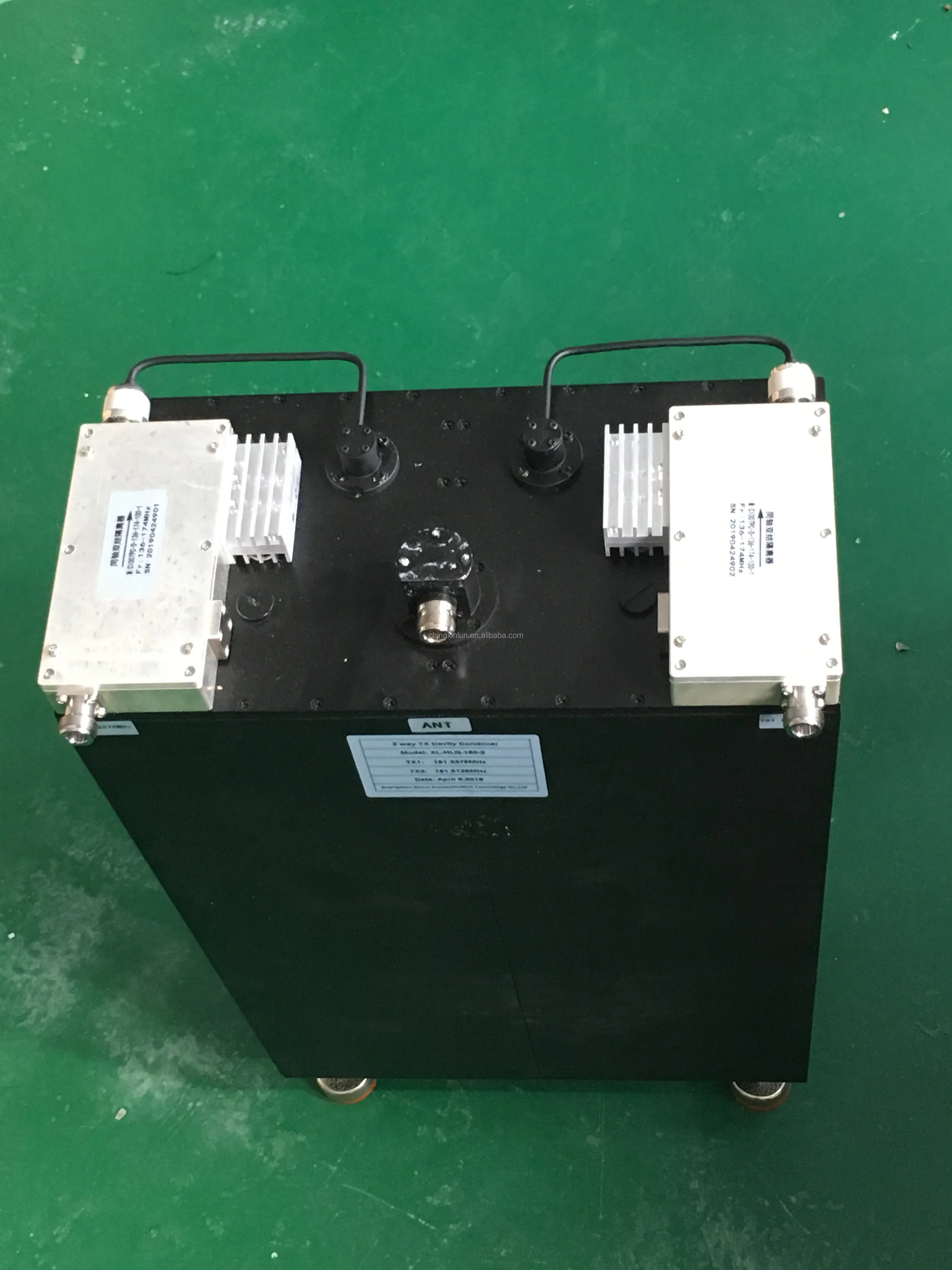 Vhf Combiners TX Combiner VHF 136-174MHz 2-Kanal Cavity Combiner, 50W, 17KG