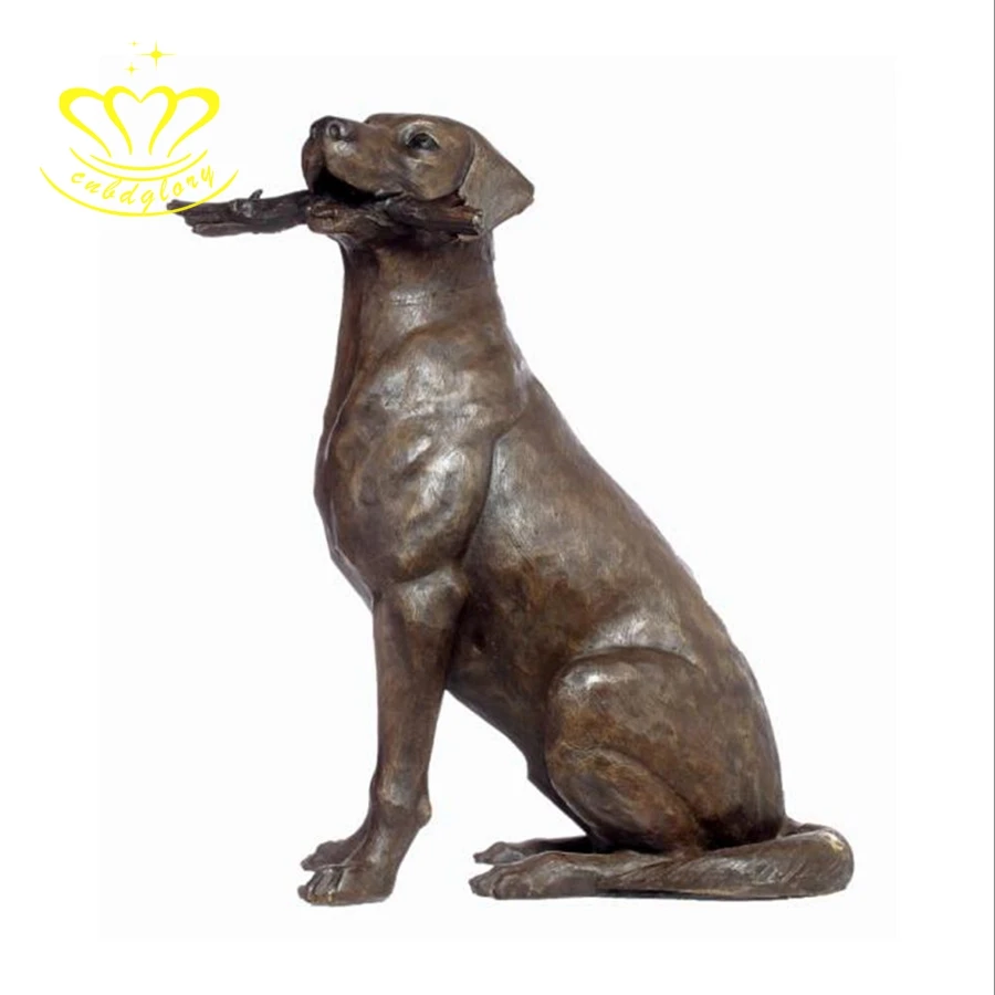Собака сидячая скульптура
