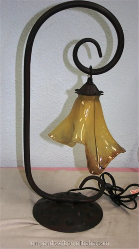Moderno light lámpara de mesa de hierro forjado y vidrio tulipán ...