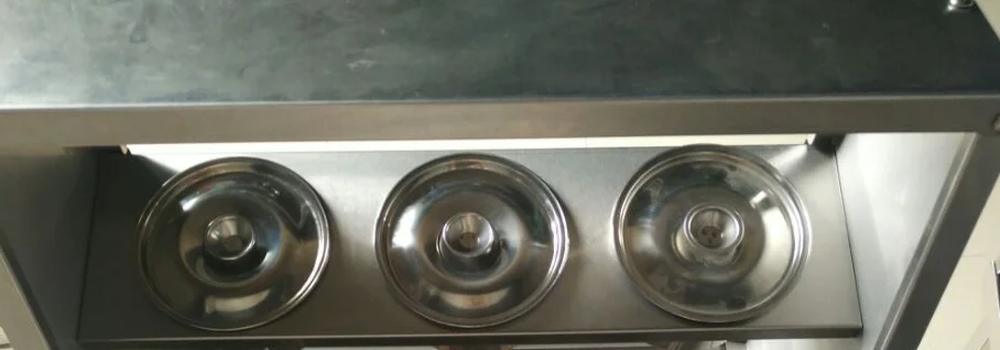 Thailand flat pan rolled fried ice cream machine.png