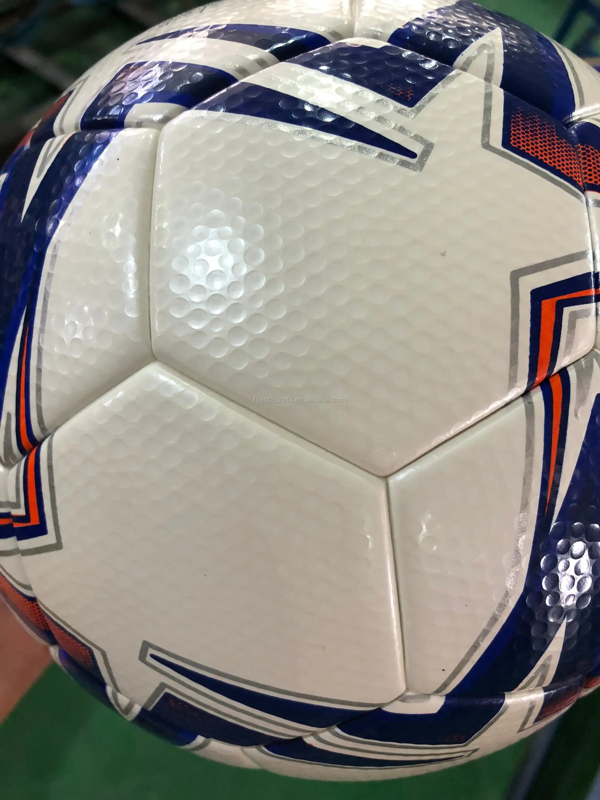 We Can Make The Best Thermal Bonded Seamless Glue Football With Pu ...