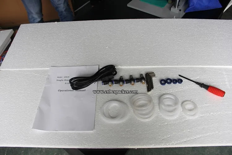 filling and capping machine