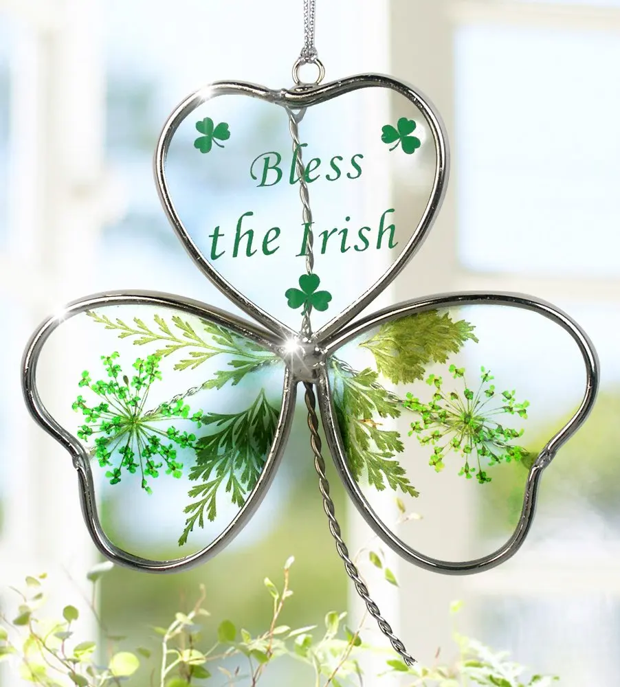 BANBERRY DESIGNS Shamrock - Garden Suncatcher - Pressed Flowers Inside a Glass Shamrock - Bless the Irish Printed on the Glass