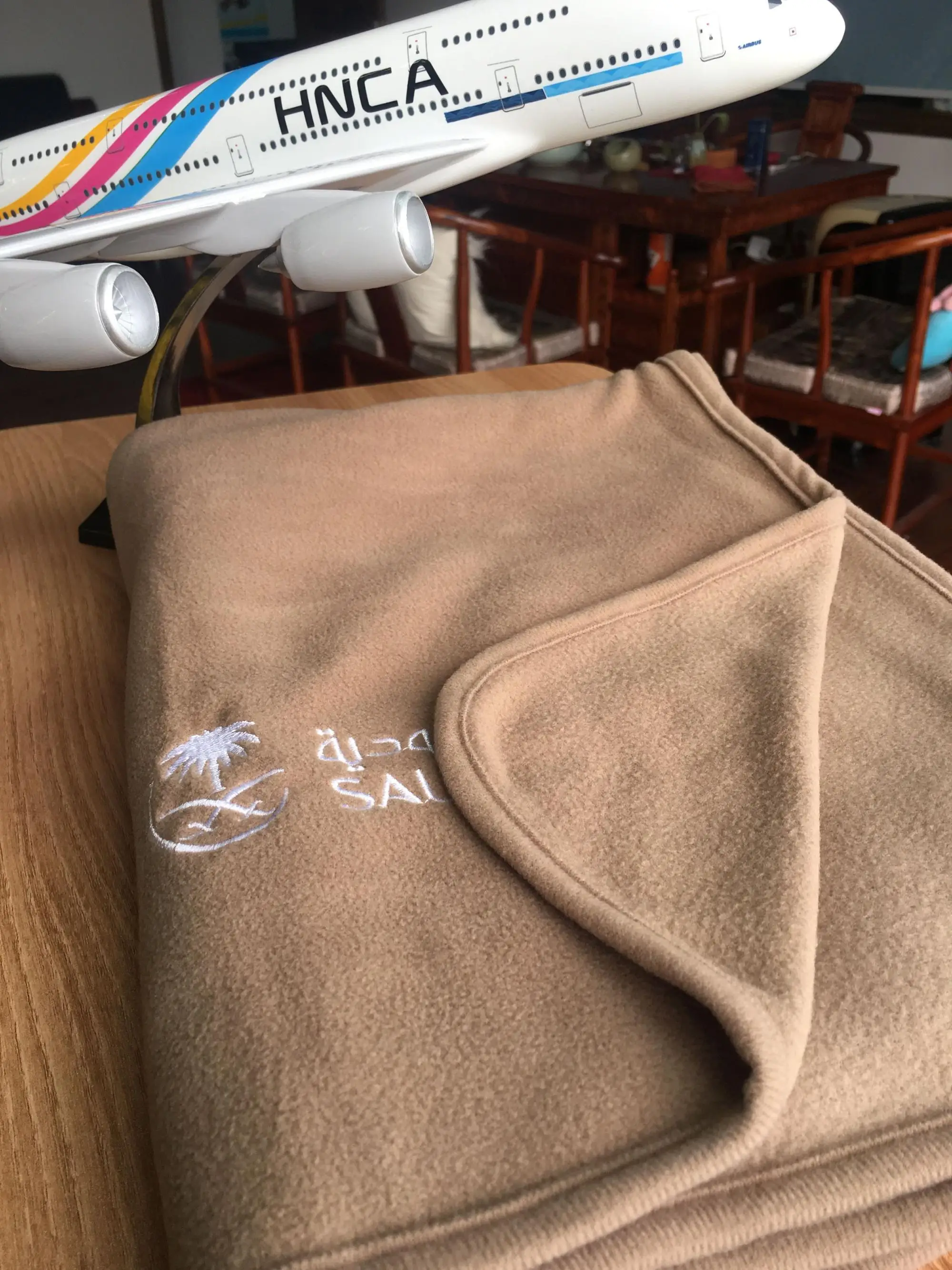 刺绣航空毛毯工厂反起球摇粒绒毛毯